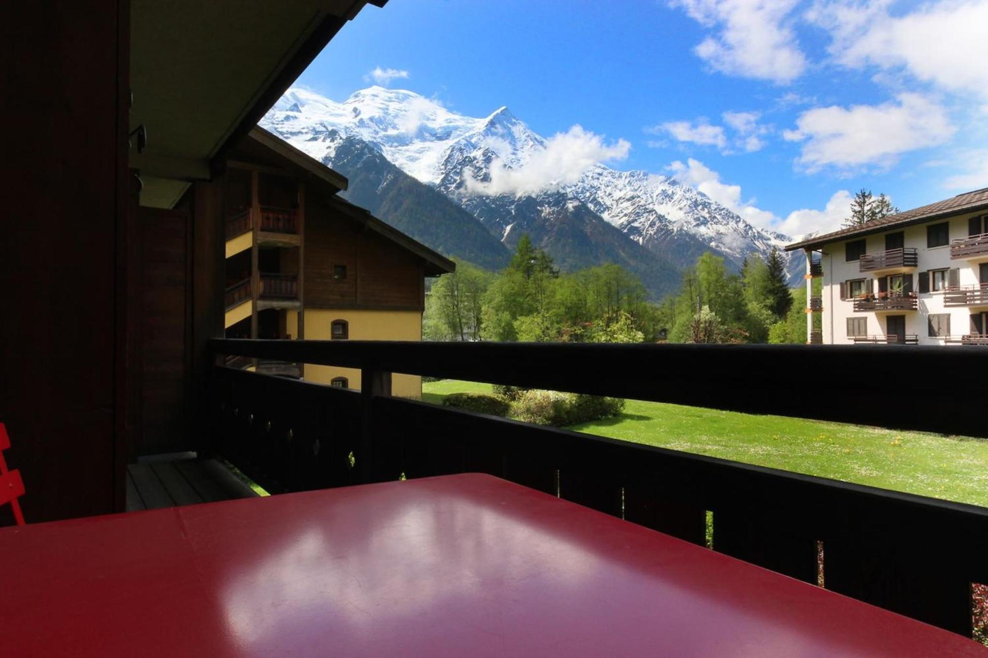 Les Capucins - Calm - Mont-Blanc - Lake Gaillland Chamonix Mont Blanc Exterior foto